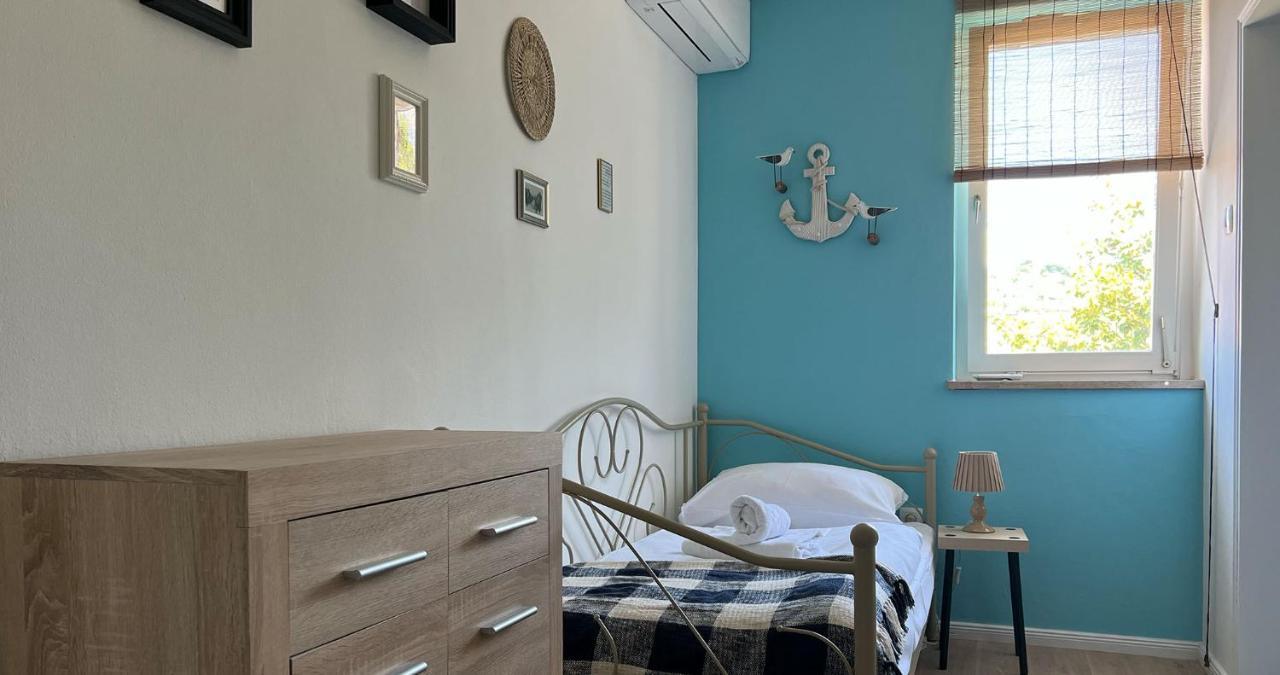 Sherlock'S Holidays Boutique Rooms Portorož Zewnętrze zdjęcie